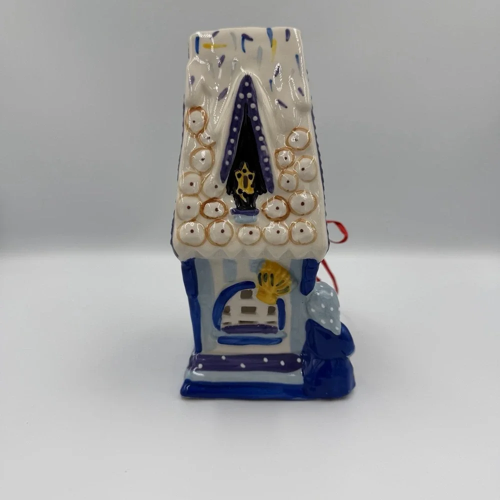 Blue Sky Clayworks Heather Goldminc Happy Hanukkah Bubbe's Bakery House 2021‎